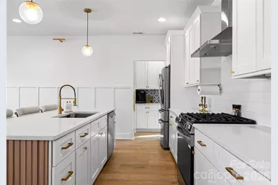 651 Tennyson Drive, Charlotte, NC 28208 - Photo 6