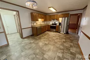 208 Hickory Hills Ln, Lexington, NC 27295 - Photo 8