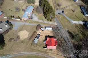 289 Fisher Crk Rd, Sylva, NC 28779 - Photo 4