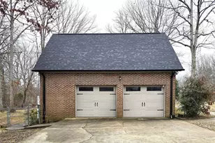 121 Country Creek Dr, Kings Mountain, NC 28086 - Photo 4