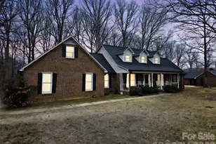 121 Country Creek Dr, Kings Mountain, NC 28086 - Photo 2