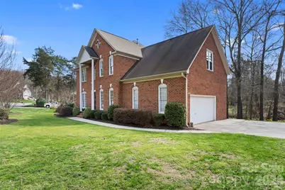 2000 NW Stoney Creek Drive, Concord, NC 28027 - Photo 4