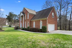 2000 NW Stoney Creek Dr, Concord, NC 28027 - Photo 4