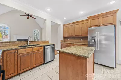 5834 Lake Wylie Road, Lake Wylie, SC 29710 - Photo 12