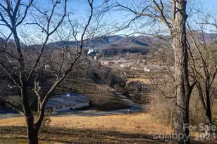 223 Cherry St, Sylva, NC 28779 - Photo 4