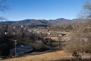 223 Cherry St, Sylva, NC 28779 - Photo 2