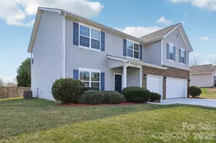 10229 Highland Creek Cir, Fort Mill, SC 29707 - Photo 2
