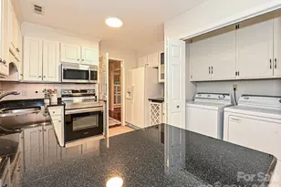 7417 Red Oak Ln, Charlotte, NC 28226 - Photo 14