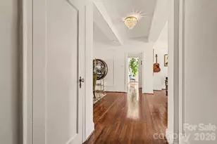 301 W 10th St, Charlotte, NC 28202 - Photo 6