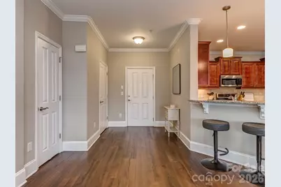 6605 Central Pacific Avenue #402, Charlotte, NC 28210 - Photo 2