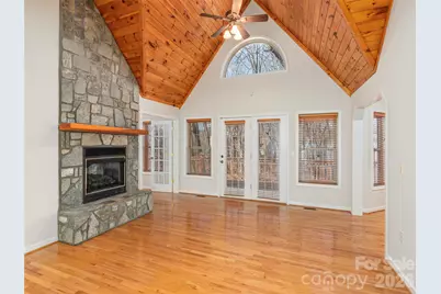 129 Hoosier Court, Lake Junaluska, NC 28745 - Photo 6