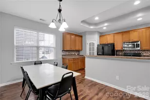 738 Lumber Ln, Charlotte, NC 28214 - Photo 10