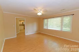 416 W Pine St, Lincolnton, NC 28092 - Photo 4