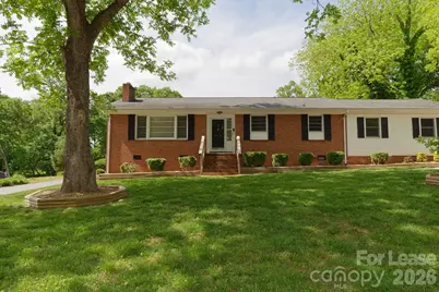 416 W Pine Street, Lincolnton, NC 28092 - Photo 1