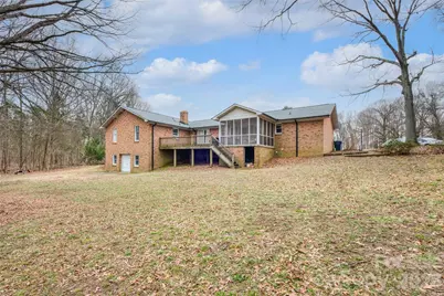 9201 McCorkle Lane, Charlotte, NC 28215 - Photo 12