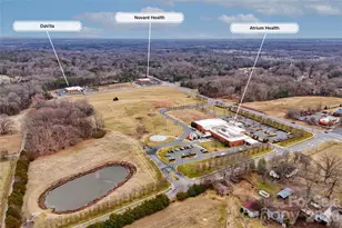 9201 McCorkle Ln, Charlotte, NC 28215 - Photo 6