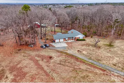 9201 McCorkle Lane, Charlotte, NC 28215 - Photo 2