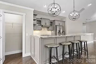 189 Greenview Dr, Waynesville, NC 28786 - Photo 8