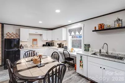 872 Mountainside Drive, Waynesville, NC 28786 - Photo 28