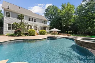 4536 Rustling Woods Dr, Denver, NC 28037 - Photo 4