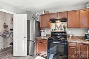 266 Valerie Dr, Lincolnton, NC 28092 - Photo 12