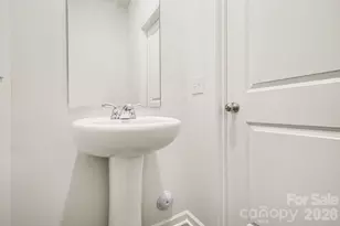 1725 Cloaninger Ave, Statesville, NC 28625 - Photo 12