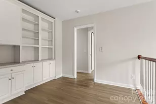 8745 Fox Chase Ln, Charlotte, NC 28269 - Photo 20