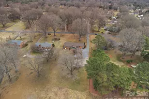 6309 Farmlake Dr, Mint Hill, NC 28227 - Photo 4