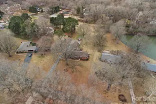 6309 Farmlake Dr, Mint Hill, NC 28227 - Photo 2