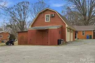 6309 Farmlake Dr, Mint Hill, NC 28227 - Photo 6