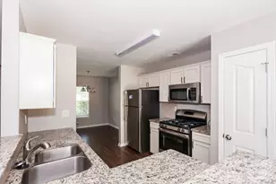 8146 Chatham Oaks Dr, Concord, NC 28027 - Photo 8