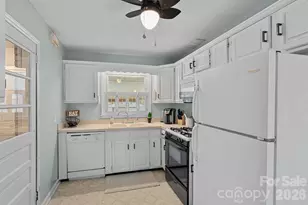 1301 Lane Rd, Mount Holly, NC 28120 - Photo 6