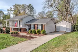 6624 Sunview Dr, Charlotte, NC 28210 - Photo 2