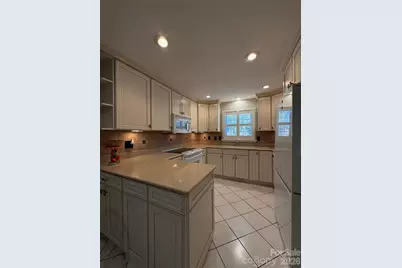 2800 Spring Valley Road, Charlotte, NC 28210 - Photo 12