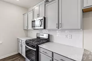 835 Adelston Ln, Asheville, NC 28804 - Photo 4