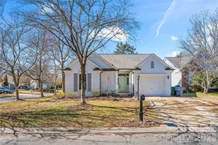 12112 Kempshott Ct, Charlotte, NC 28273 - Photo 2