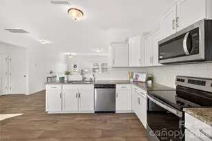 105 Fairfield Dr, Troutman, NC 28166 - Photo 8