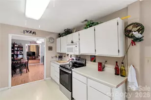 153 Walnut St, Chester, SC 29706 - Photo 12