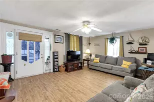 153 Walnut St, Chester, SC 29706 - Photo 6