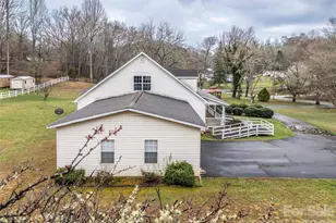 1564 Camp Creek Rd, Whittier, NC 28789 - Photo 4