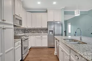 520 Trillium Wy, Belmont, NC 28012 - Photo 4