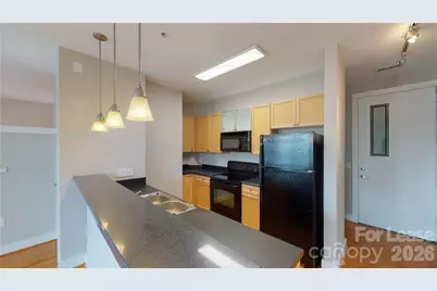 1101 W 1st Street #419, Charlotte, NC 28202 - Photo 2