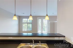 1101 W 1st St, Charlotte, NC 28202 - Photo 4