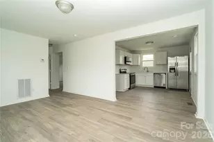 421 Pineville Rd, Darlington, SC 29532 - Photo 24