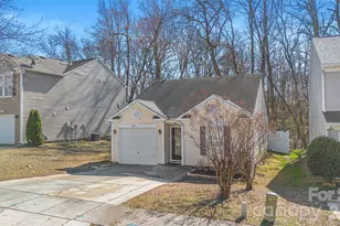 1031 Allegiance Dr, Charlotte, NC 28217 - Photo 2