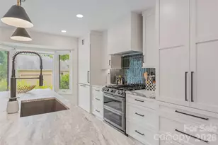 129 Beaver Ridge Rd, Asheville, NC 28804 - Photo 4