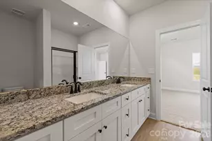 6734 Fairford Dr, Charlotte, NC 28215 - Photo 14