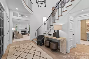 1550 Queens Rd W, Charlotte, NC 28207 - Photo 4