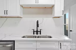 212 Pethel St, Kannapolis, NC 28081 - Photo 8