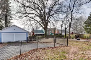 418 Coolidge Ave, Statesville, NC 28677 - Photo 12